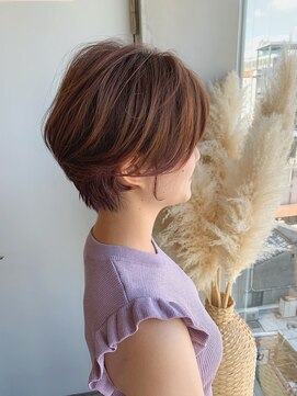 イロ(iro) 春の軽くまとまる大人可愛いショートボブ/ピンクベージュ