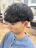 ウェイビーエフティフィフス 横浜西口(WAVEY ft.fifth) 横浜波巻きパーマシャドウパーマツイストスパイラルパーマ30代