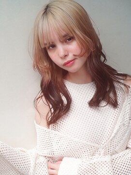 レジュアル(RESSUAL) グレージュ　大人かわいい　フェザーバング　マッシュショート