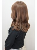 美髪ラテブラウン×くびれレイヤー