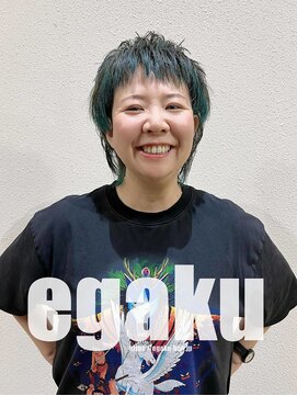 エガク(egaku) 大人の個性派ショートウルフ