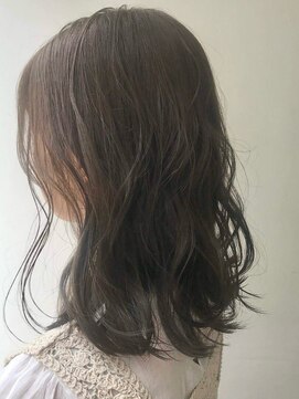 メモリーズ 銀座(Memories) ふんわり透ける、触れたくなる髪/加藤