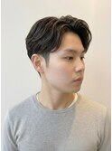 ツーブロックセンターパート束感テーパーフェードメンズカット