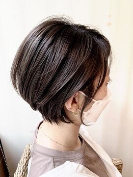 ネオリーブ シュシュ 神保町店(Neolive susu) 畠山雄大　ひし形ショート・ハイライト&シャドールーツカラー