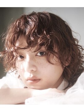 ボンクロエ(Bond chloe) ニュアンスカラー/前髪パーマ/20代/30代/40代