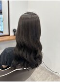 オリーブグレージュ