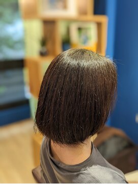 風の中の髪 オーガニック天然100%ヘナ