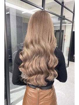 リア 大阪梅田(Ria) ~ミルクティーべージュ シールエクステ~【Ria 大阪 梅田】