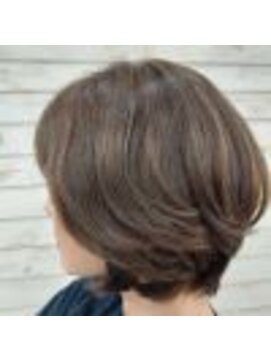 ウェスト(WEST) グレージュカラー