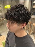 ツイストスパイラルパーマ マッシュショート 束感 黒髪
