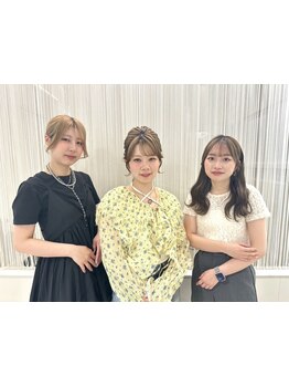 オシャレなスタイリストやアシスタントが多く、ヘア・メイク・ファッションのお話も楽しんでいただけます♪