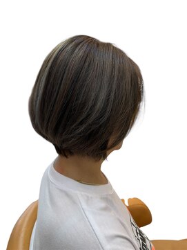 クオリス 上板橋店(QUALIS) 秋色艶感ショートボブ◎30代40代前髪あり小顔ひし形