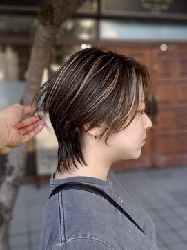 レイヤーウルフ×白髪ぼかしハイライト20代30代40代