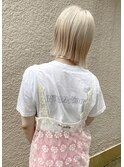 切りっぱなしのホワイトブロンド