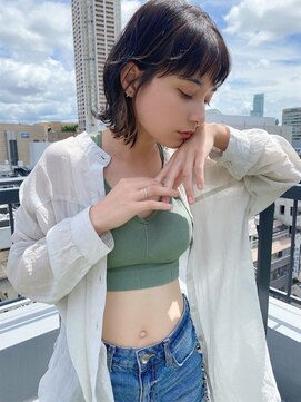 ルービック 難波(Rubik's) ウルフレイヤーボブ×インナーカラー×毛先パーマ