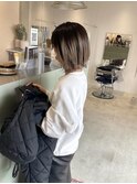 シャドールーツ/アッシュベージュ/ぶつ切りボブ#くすみベージュ