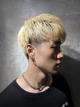 ダムディー トウキョウ 新宿店(DAMDEE TOKYO) アップバング/ツーブロックマッシュ/スキンフェード[新宿駅]