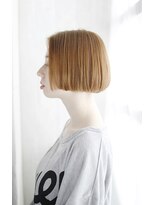 シュシュット(chouchoute)&nbsp;斜めバングデザインカラーシルキーベージュグレージュカラー/074