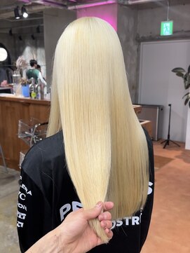 ヤーン(yarn.) 抜きっぱなしブロンド【赤堀友哉】