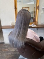 フリーク 石岡店(FREAK)&nbsp;全頭ブリーチ【シルバー系】