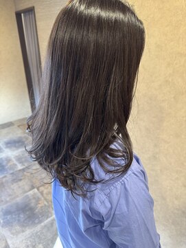 イロハ(iroh) イルミナカラー/アース/ロングヘア/髪質改善