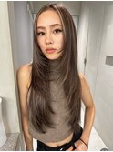 ハイライトカラーミルクティーベージュレイヤーカット