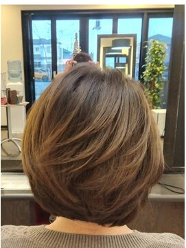 ネクサス ドゥ 四街道店(NEXUS-DO) レイヤーミディアムショート