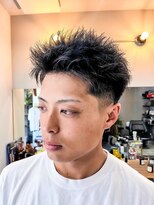 ミスターマウントロックバーバーショップ(MR.MT.ROCK BARBER SHOP) スパイキーショート テーパーフェード
