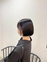 ヒュー(HUE) 黒髪とワンレンとインナー