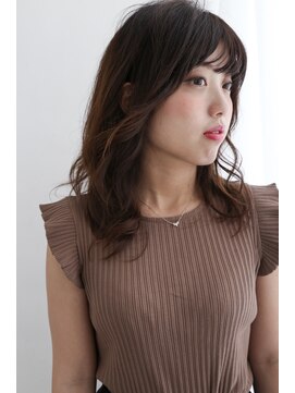 イソラブル(ISOLA-blu) 【大人可愛い】ほつれカール×マットベージュ