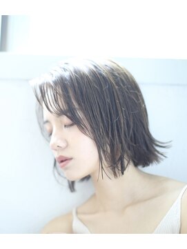 クオーレ(CUORE) ショートミディ