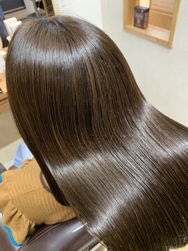 トゥーリ(tuuli) tuuli 杉嶋梨紗 髪質改善 デザインカラー トリートメント  206