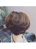 ショートボブ