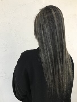 リッシュ 四街道店(Lish) 白黒ハッキリ☆コントラストハイライトカラー