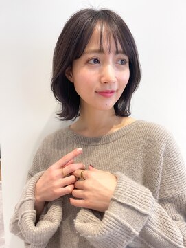 ノイ(noi) 【noi】HIRA　２０代３０代４０代韓国風ボブ外ハネアッシュ