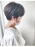 白髪ぼかしハイライト×丸みショート で最高にオシャレに♪柴立