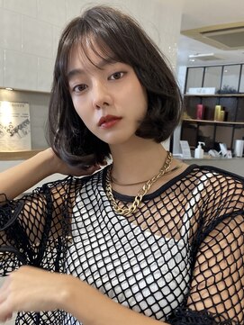 アリュウル 表参道 青山(Allure) 韓国ボブ タンバルモリ 切りっぱなしボブ ミニボブ 黒髪ボブ