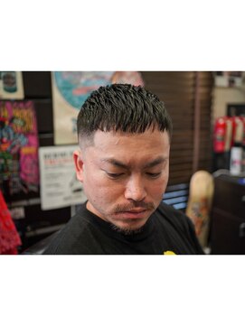 ヘアーサロン宮武 クロップ×アイロンパーマ