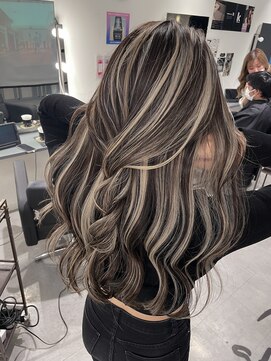 キング 高槻(K!ng) 縮毛矯正髪質改善ハイライトレイヤーカット高槻美容室エクステ