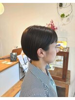 シロ(siro)&nbsp;耳かけショートボブ