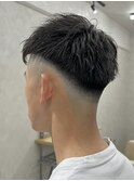肌際ゼロmm。スキなしの"スキンフェード"短髪刈り上げスタイル