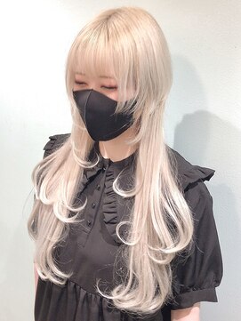 ホワイトブロンド・レイヤーカット・エクステ・韓国風デザイン