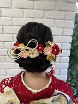 シェイプガーデンカメアリ(SHAPE GARDEN kameari)&nbsp;かわいい編みこみシニヨン