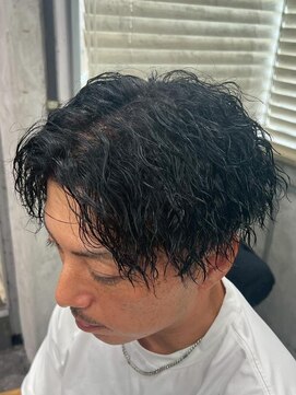 アポロ 横浜駅店(apollo) MEN’S HAIR/サーフカール/刈り上げセンターパート/ブリーチ