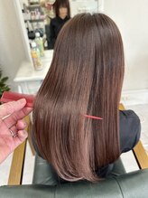 髪質改善カラーとは？髪質改善専門店が提案する“ツヤ×カラー”の新しい体験。カラーを繰り返すほど美髪に