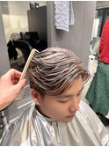 メンズグレイ◎ホワイトシルバーハイライト