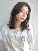 トリッカ シブヤ(TRICCA SHIBUYA)&nbsp;ダークアッシュ/レイヤーカット/外ハネミディ/透明感カラー