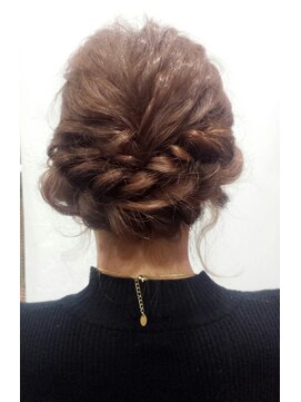 アフロート ギンザ(AFLOAT GINZA) 【AFLOAT JAPAN】森しづか 誰でも可愛くなれるアレンジ