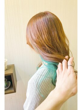 トムキャット(TOM CAT) マロンアッシュ×ライムグリーンのインナーカラー