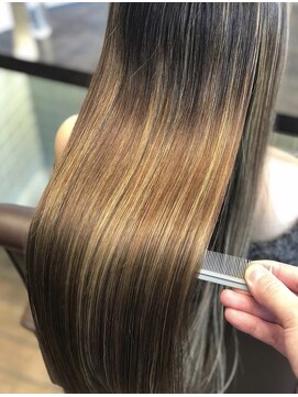 OX CREATION 深草 オックスクリエーション 艶髪/髪質改善/透明感/上品/aujua/赤外線/酸熱トリートメント